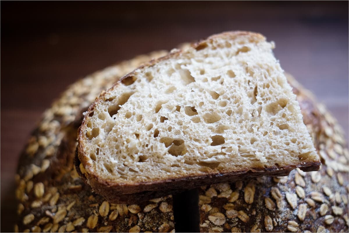 Oat porridge sourdough crust and crumb