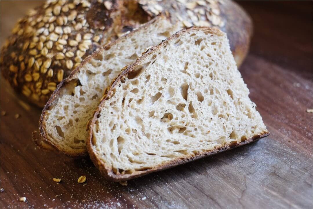 Oat porridge sourdough crumb and crust