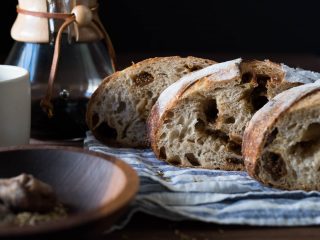 the perfect loaf fig and fennel sourdough