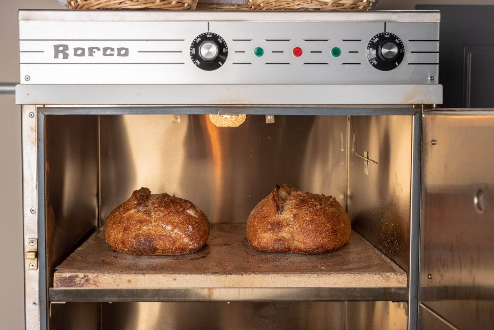 Best Oven Rack Placement for Baking & Roasting