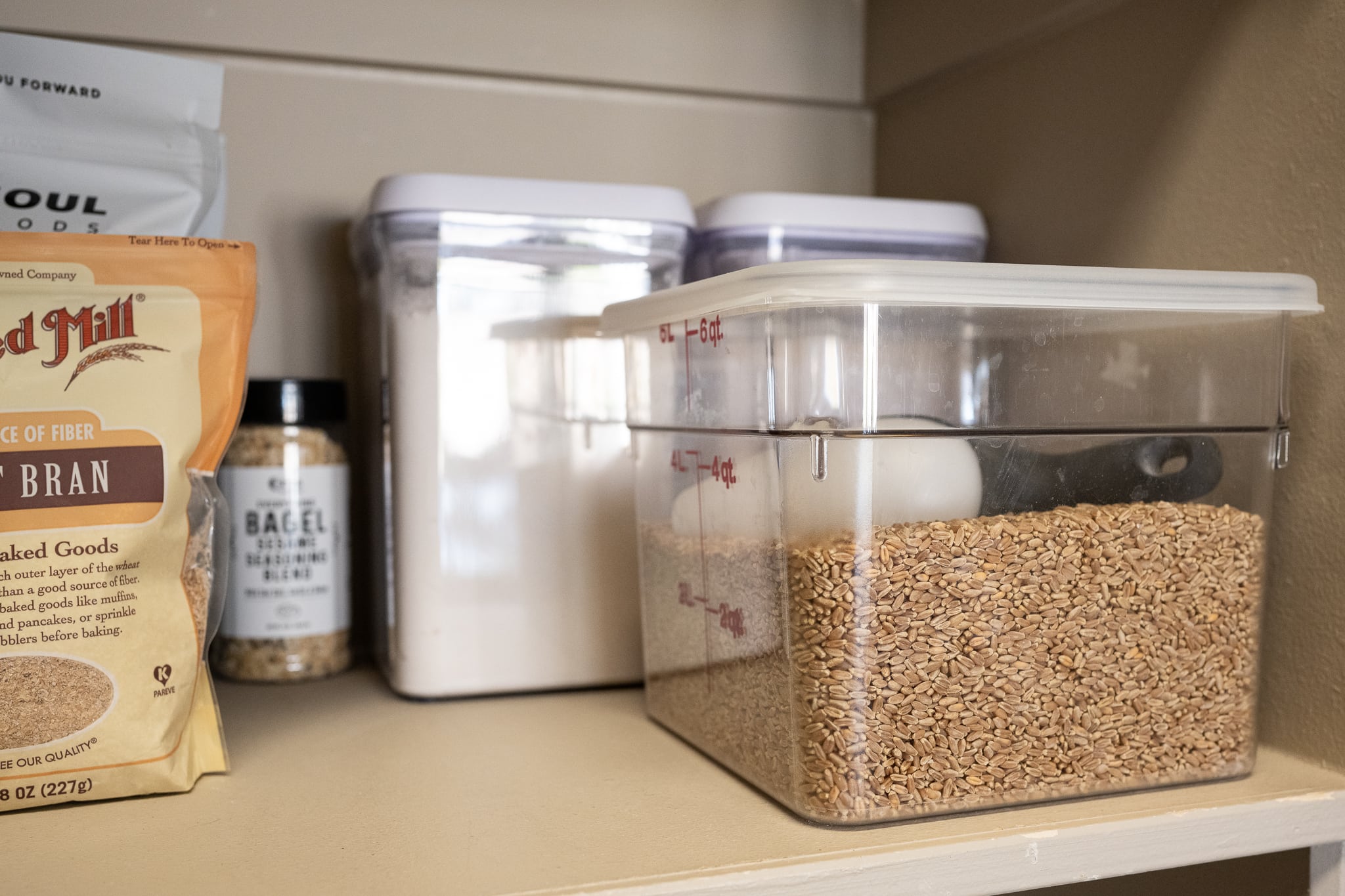 Baking Containers to Keep Your Goods Fresh [Including a Flour Container]