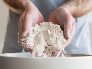 The best way to store flour