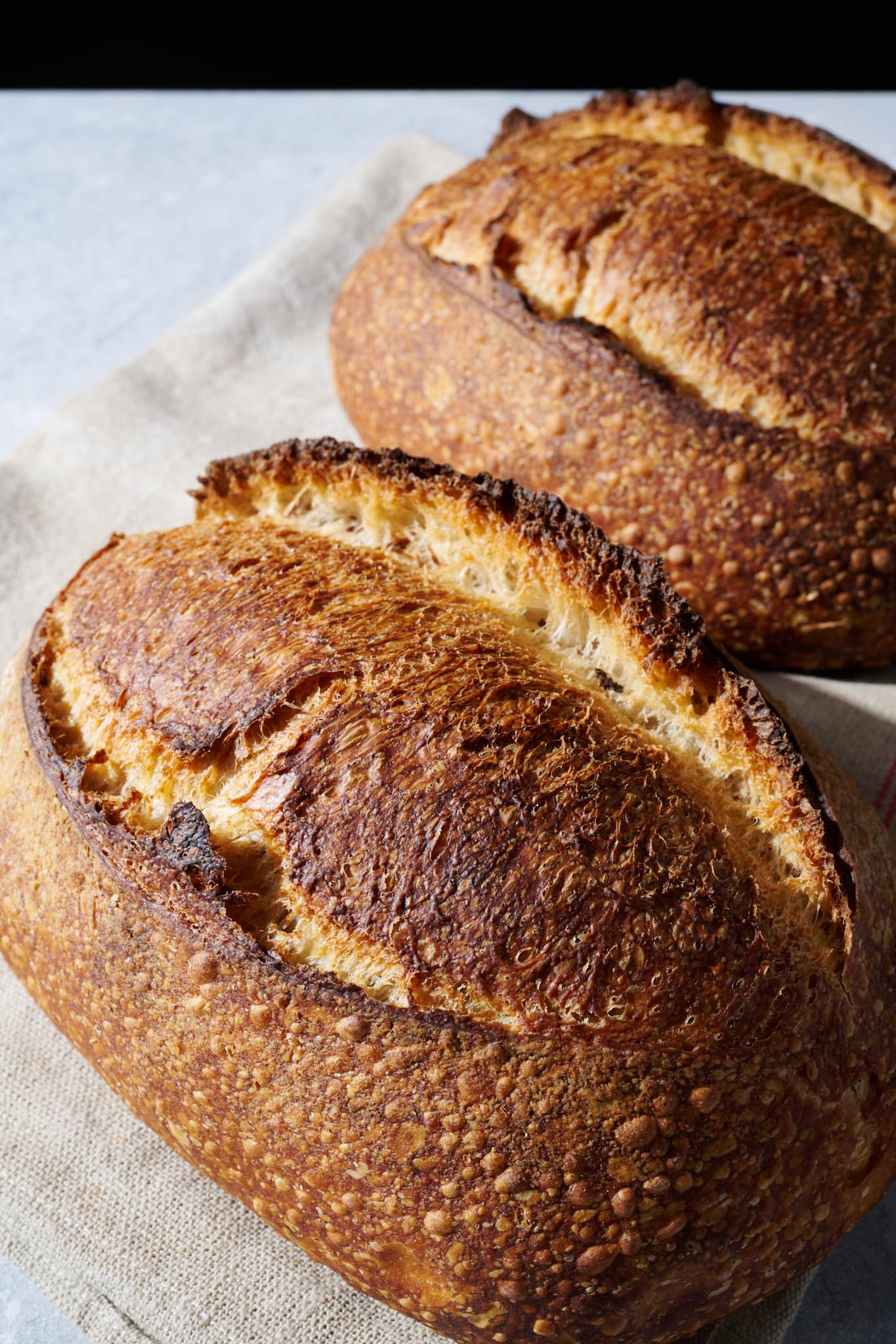 How to bake sourdough bread in winter