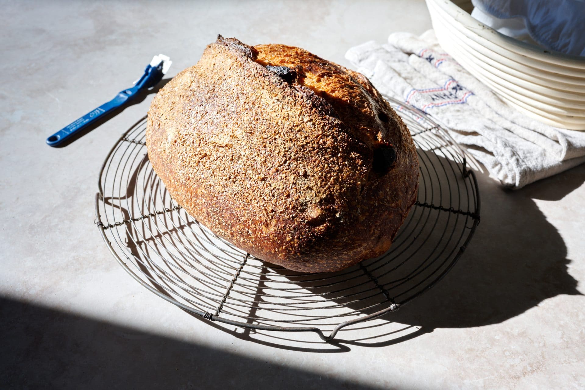 Apricot and thyme sourdough crust