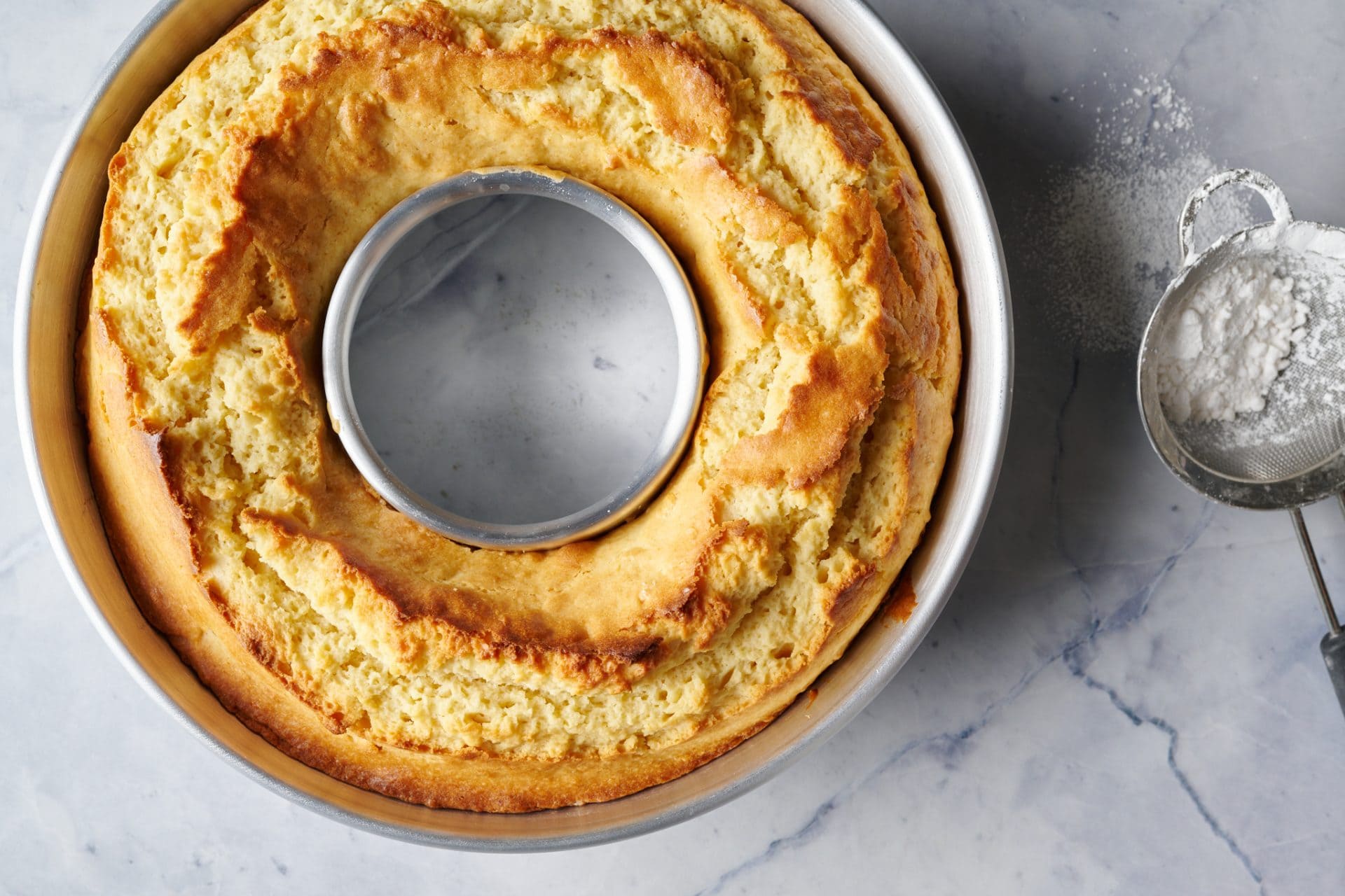 The One Reason I'll Never Make Cake in a Mini Bundt Pan Again