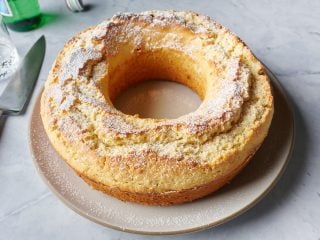 Sourdough starter discard cake ciambella